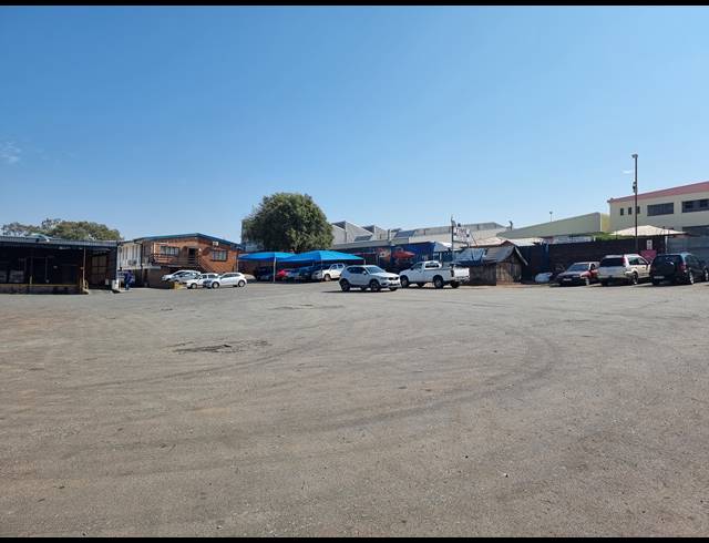 5,500M² WAREHOUSE FOR SALE IN ALBERTON NORTH